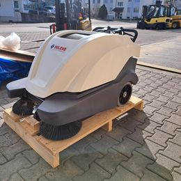 Neuzugang im Fuhrpark: Dulevo-Kehrmaschinen für höchste Reinigungsansprüche @ KWS Mietservice Neuzugang im Fuhrpark: Dulevo-Kehrmaschinen für höchste Reinigungsansprüche