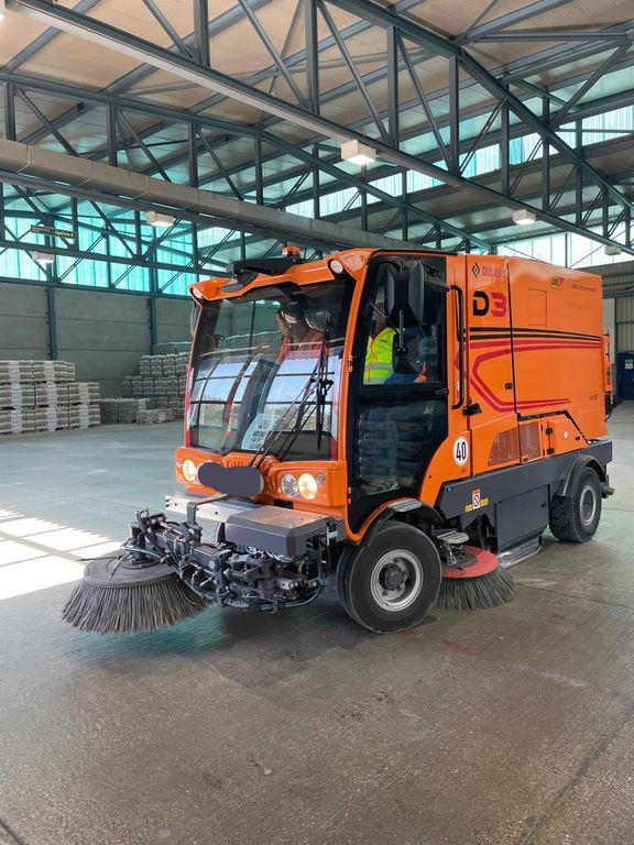 Kehrmaschine Dulevo D3 Euro 6c mieten Kehrmaschine zur Miete