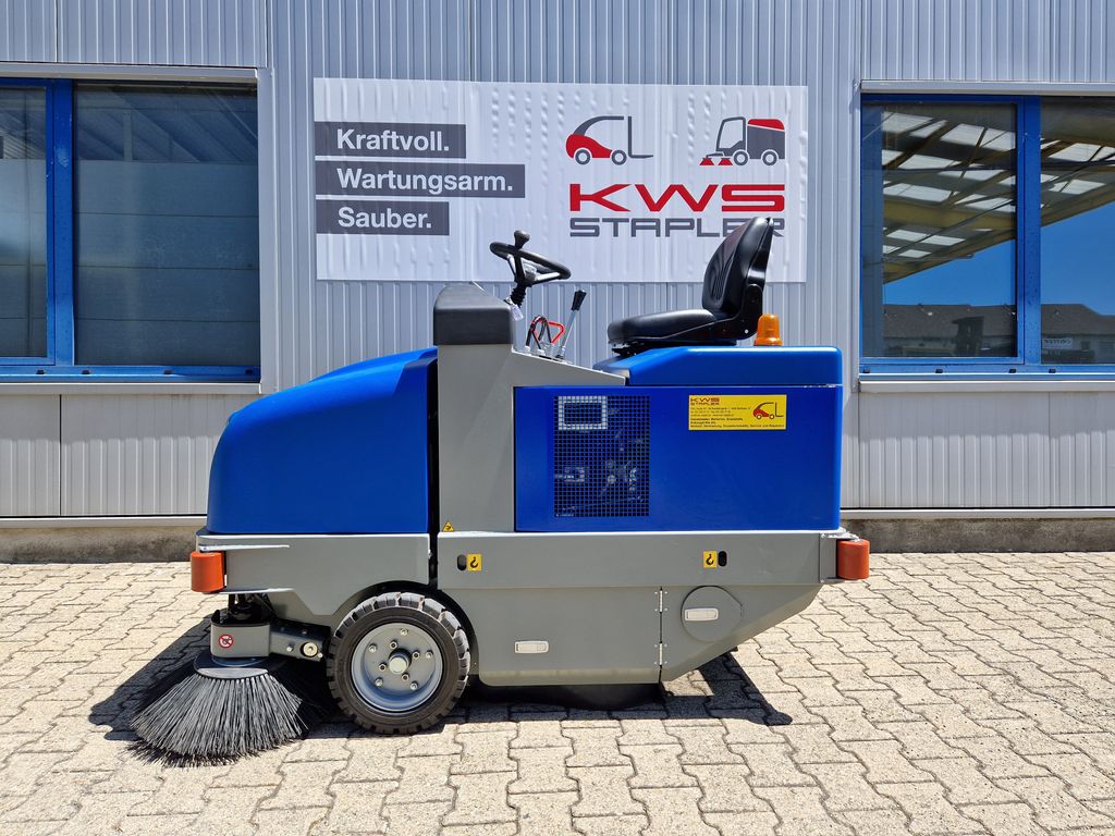 Aufsitz-Kehrsaugmaschine Fiorentini S34B mieten Aufsitz-Kehrsaugmaschine zur Miete