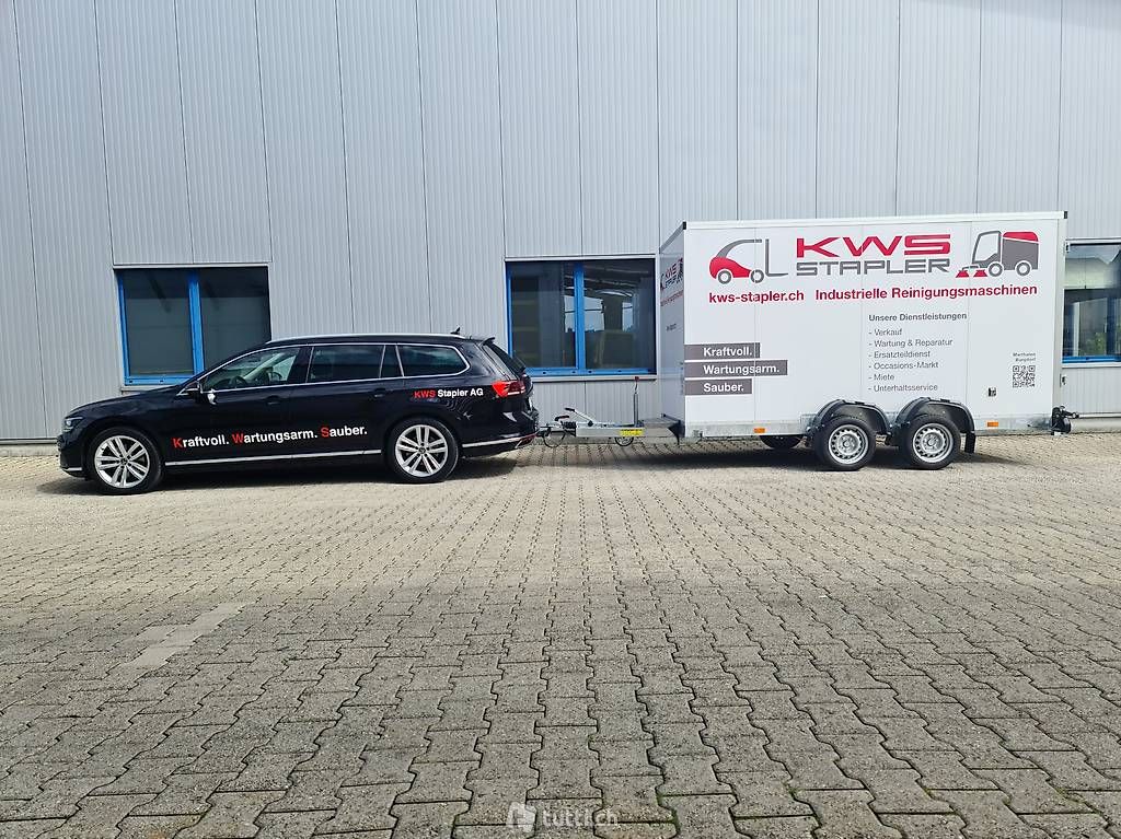 Aufsitz-Kehrsaugmaschine Fiorentini S34B mieten Aufsitz-Kehrsaugmaschine zur Miete