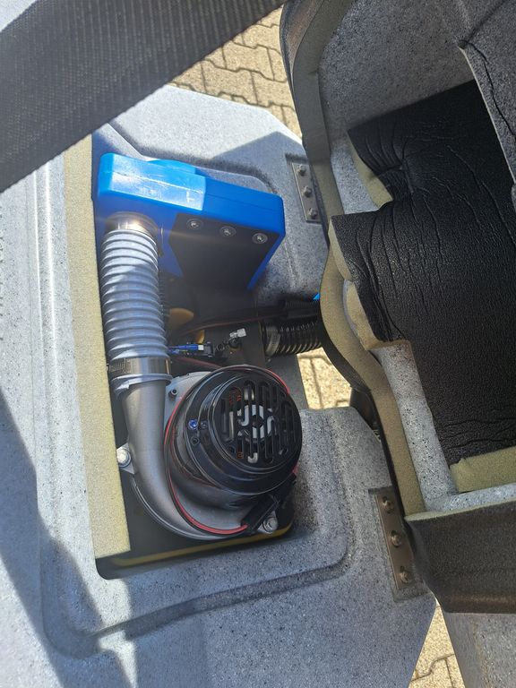 Aufsitz-Scheuersaugmaschine Tomcat EX v2 Disk mieten Aufsitz-Scheuersaugmaschine zur Miete