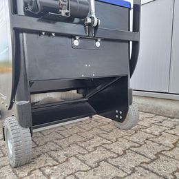 Aufsitz-Kehrsaugmaschine Fiorentini S28B mieten Aufsitz-Kehrsaugmaschine zur Miete