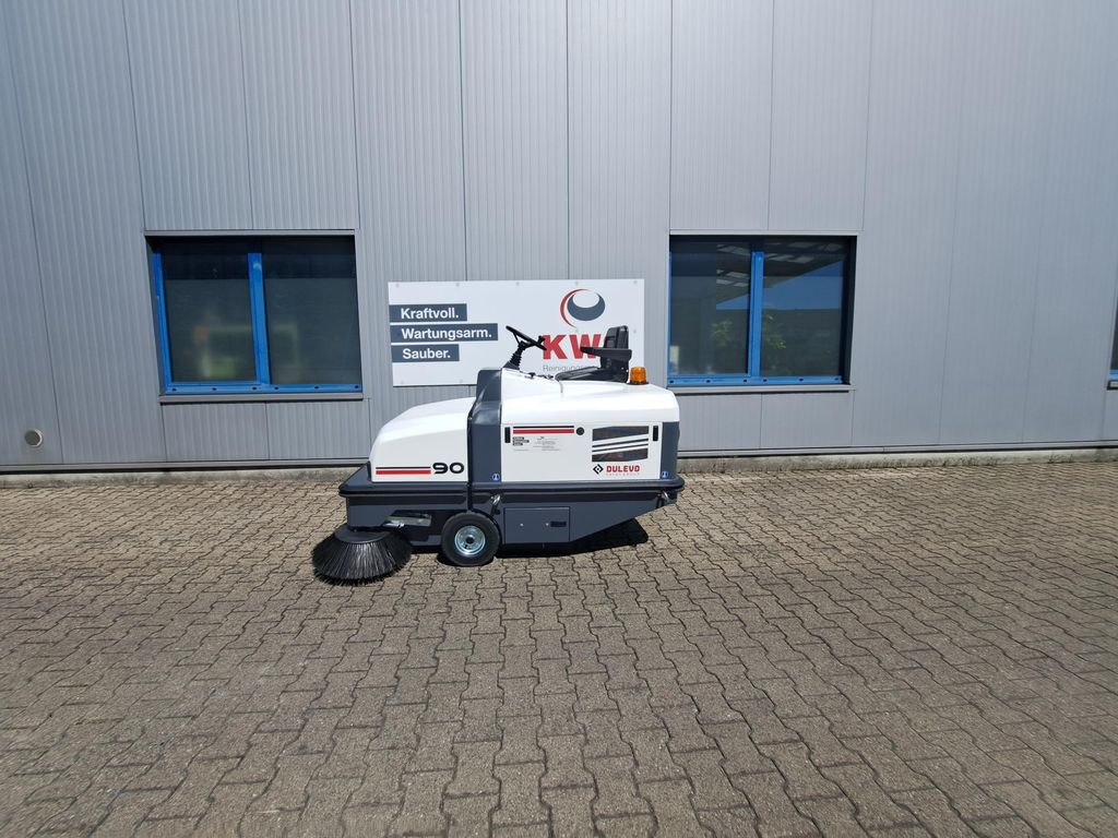 Aufsitz-Kehrsaugmaschine Dulevo 90 EH mieten Aufsitz-Kehrsaugmaschine zur Miete