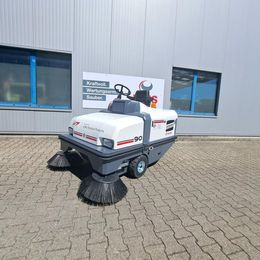 Aufsitz-Kehrsaugmaschine Dulevo 90 EH mieten Aufsitz-Kehrsaugmaschine zur Miete