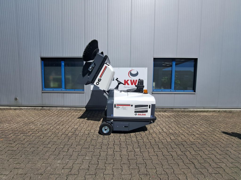 Aufsitz-Kehrsaugmaschine Dulevo 90 EH mieten Aufsitz-Kehrsaugmaschine zur Miete