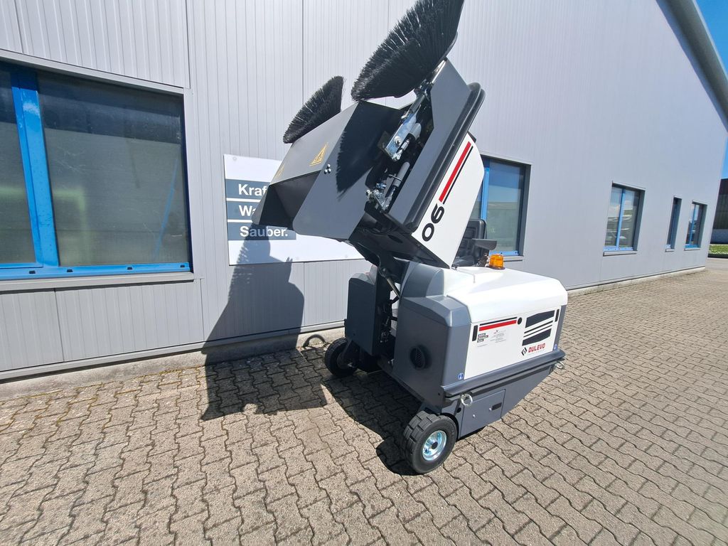 Aufsitz-Kehrsaugmaschine Dulevo 90 EH mieten Aufsitz-Kehrsaugmaschine zur Miete