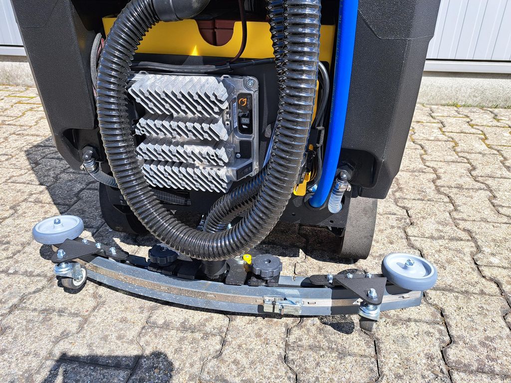 Aufsitz-Scheuersaugmaschine Kodiak K22 R mieten Aufsitz-Scheuersaugmaschine zur Miete