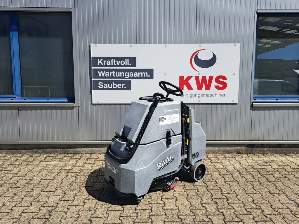 Scheuersaugmaschine Tomcat Rival mieten Scheuersaugmaschine zur Miete