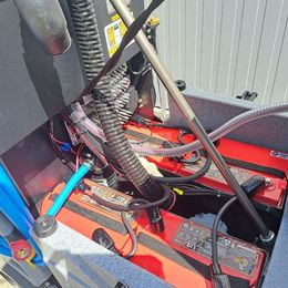 Scheuersaugmaschine Tomcat Rival mieten Scheuersaugmaschine zur Miete