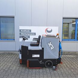 Aufsitz-Scheuersaugmaschine zur Miete