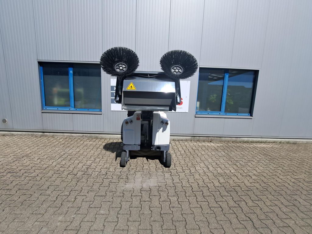 Aufsitz-Kehrsaugmaschine Dulevo 1100 EH mieten Aufsitz-Kehrsaugmaschine zur Miete