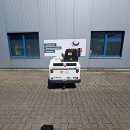 Aufsitz-Kehrsaugmaschine Dulevo 1100 EH mieten Aufsitz-Kehrsaugmaschine zur Miete