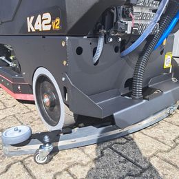 Aufsitz-Scheuersaugmaschine zur Miete