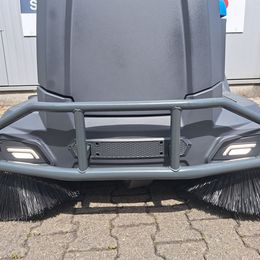 Aufsitz-Kehrsaugmaschine Fimap FSR8 Pro mieten Aufsitz-Kehrsaugmaschine zur Miete