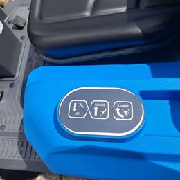 Aufsitz-Kehrsaugmaschine Fimap FSR8 Pro mieten Aufsitz-Kehrsaugmaschine zur Miete