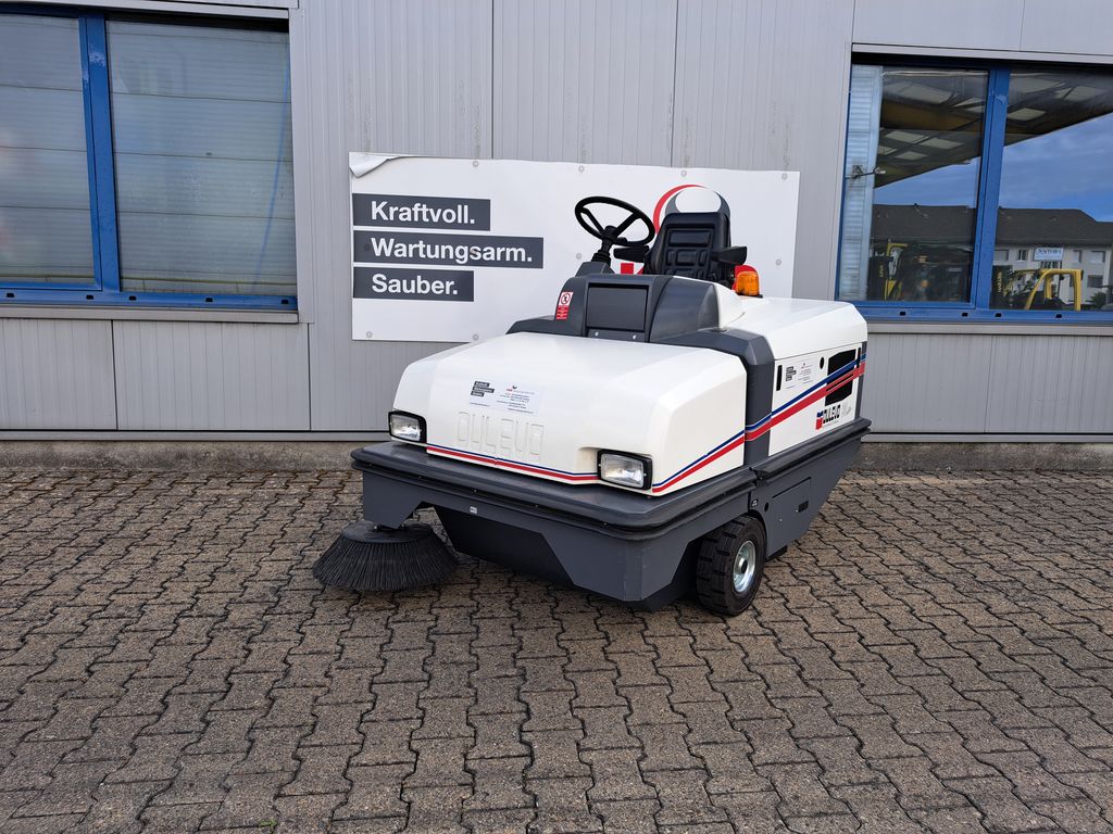 Aufsitz-Kehrsaugmaschine Dulevo 90 BK mieten Aufsitz-Kehrsaugmaschine zur Miete