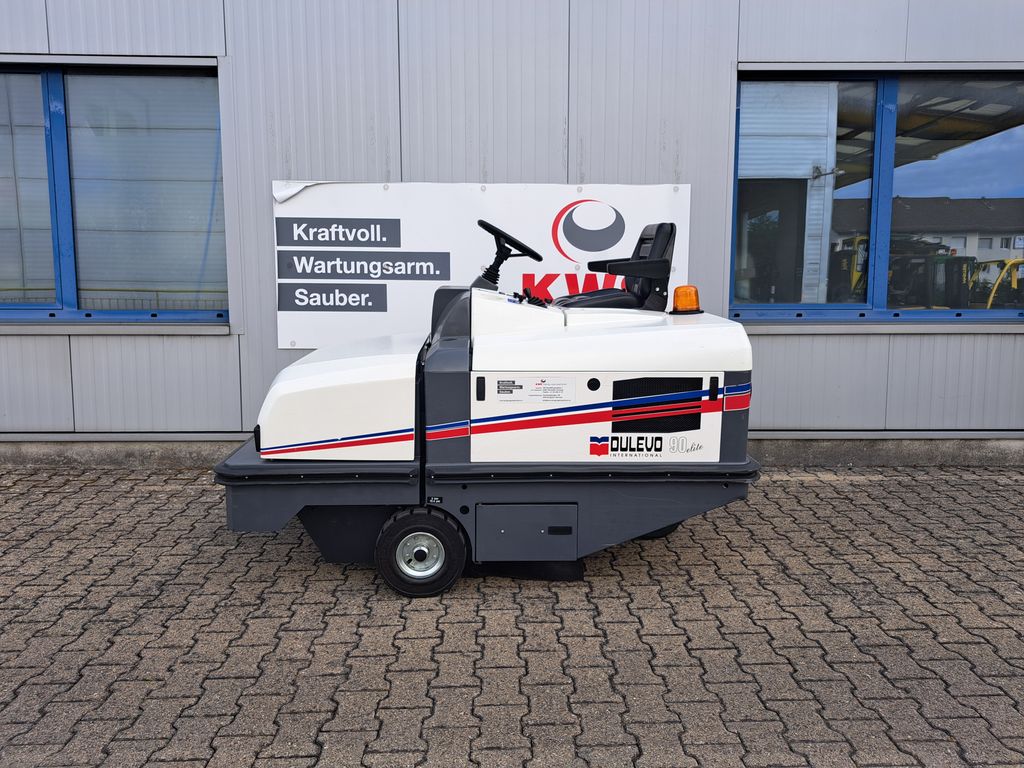 Aufsitz-Kehrsaugmaschine Dulevo 90 BK mieten Aufsitz-Kehrsaugmaschine zur Miete