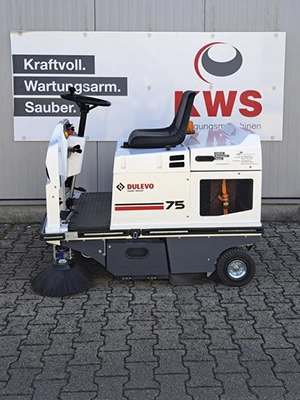 Aufsitz-Kehrsaugmaschine 75 EH