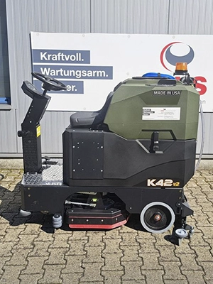 Aufsitz-Scheuersaugmaschine Fiorentini Ecostar 55 mieten